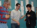 Remise de m�daille pour Charles (membre de l'�quipe 5)